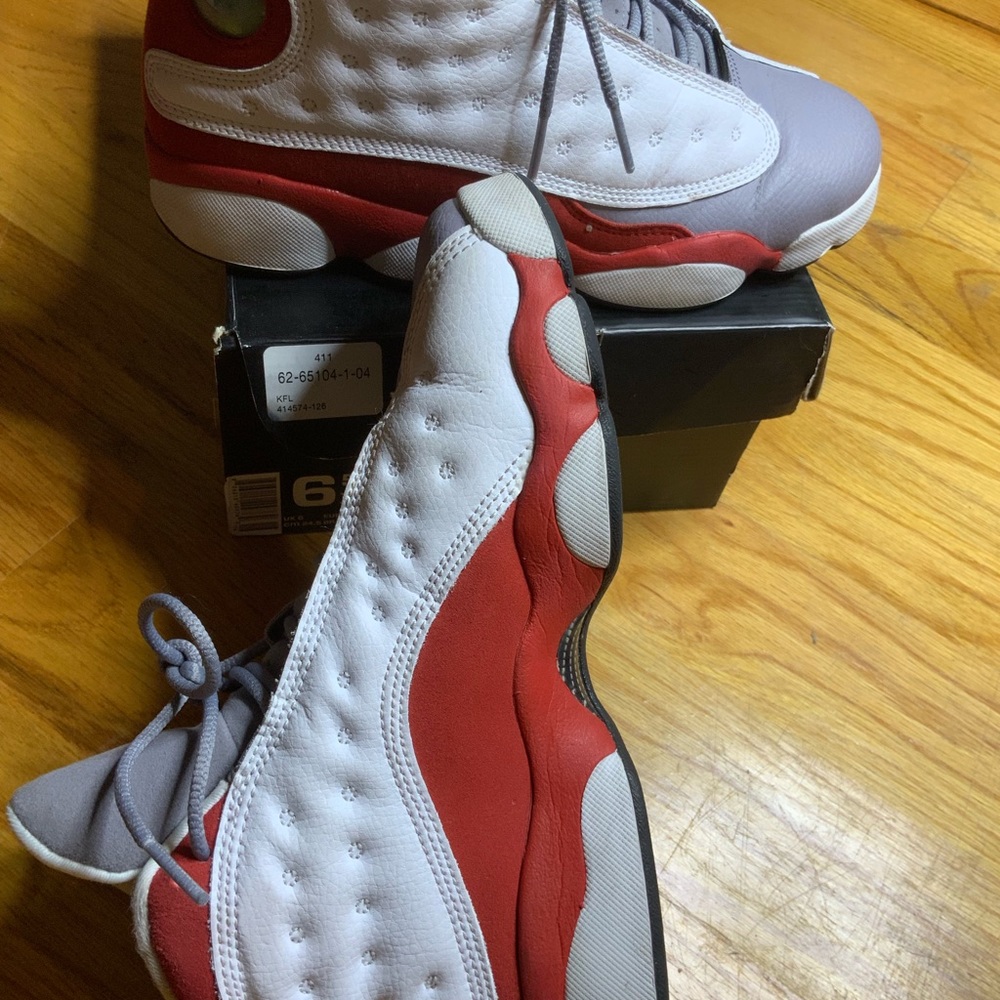 Sneakers - Picture 2 of 4